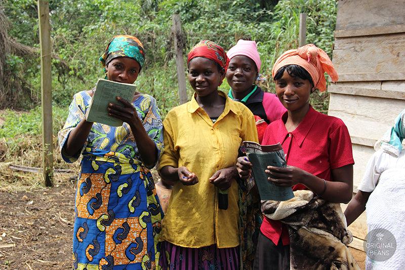 Femmes de Virunga 55% con Leche, Parque Nacional Virunga,R.D. Congo. Notas a capuchino y frutos secos tostados